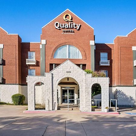 Quality Suites Irving-Las Colinas エクステリア 写真