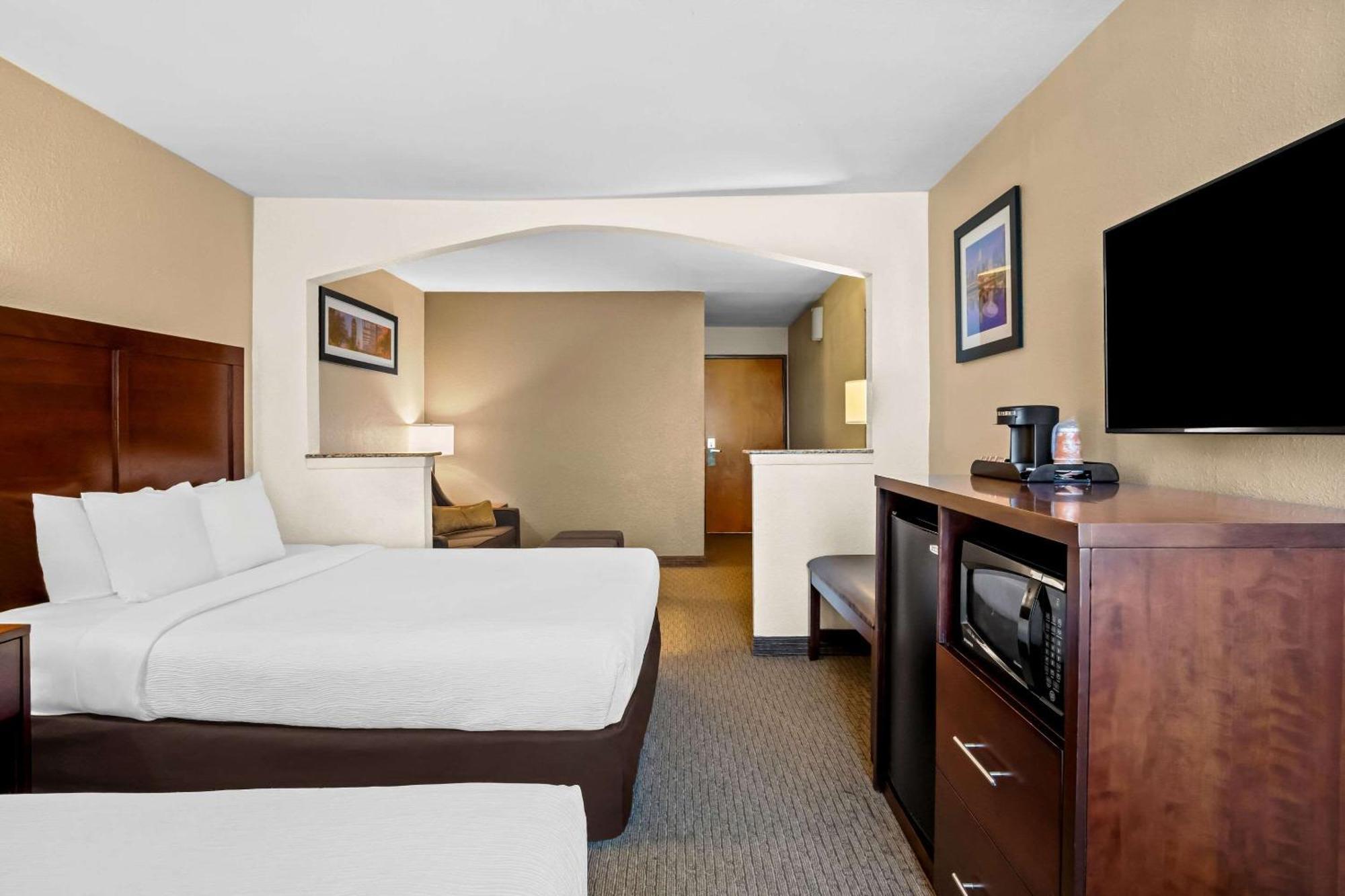 Quality Suites Irving-Las Colinas エクステリア 写真
